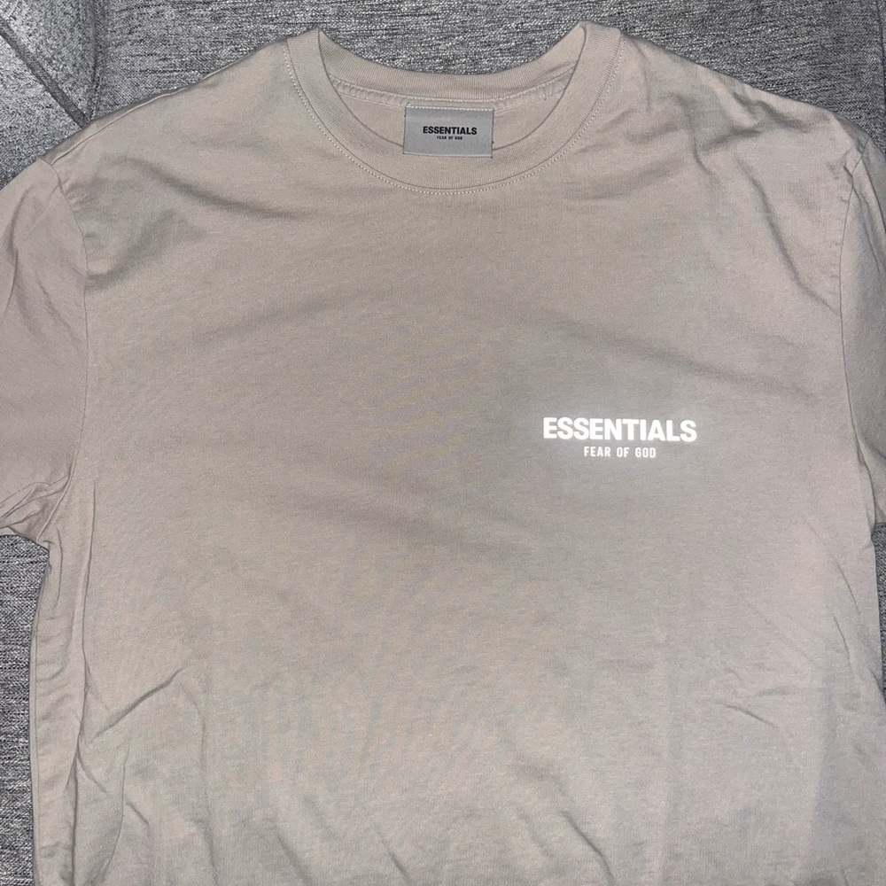 Essential T shirt